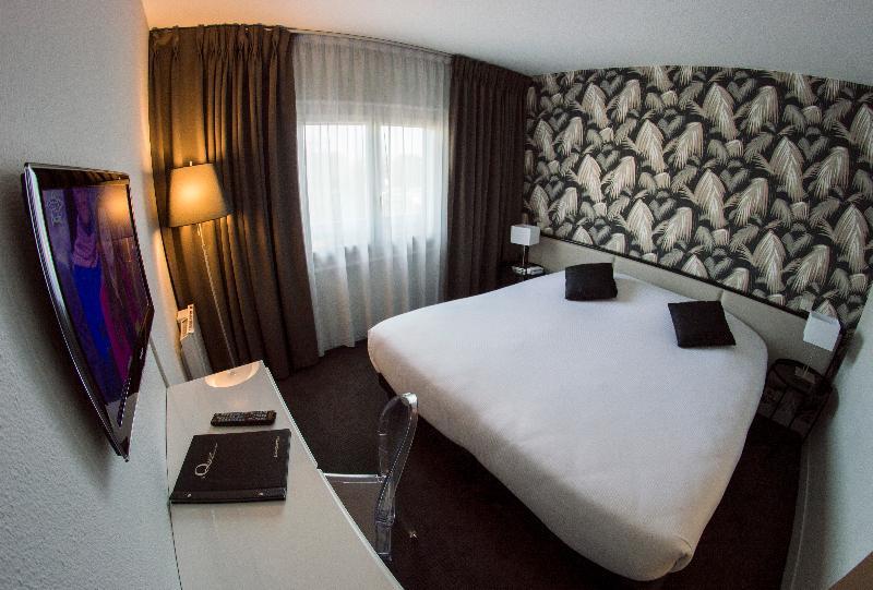 Hotel Quorum Сен-Клу Экстерьер фото